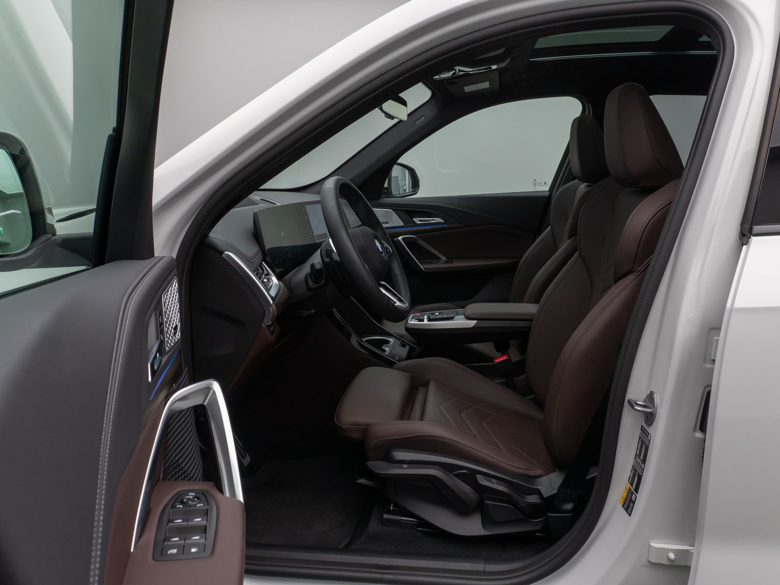 Fahrzeugabbildung BMW X1 xD30e M Sport Panorama 360°HUD DAB H/K AHK