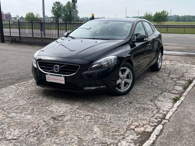 Volvo V40 D2 Momentum 2.0 120cv