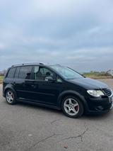 Volkswagen Touran 2.0 TDI Cross 170 PS 7 Sitze - Volkswagen Touran: Ps TDI 170