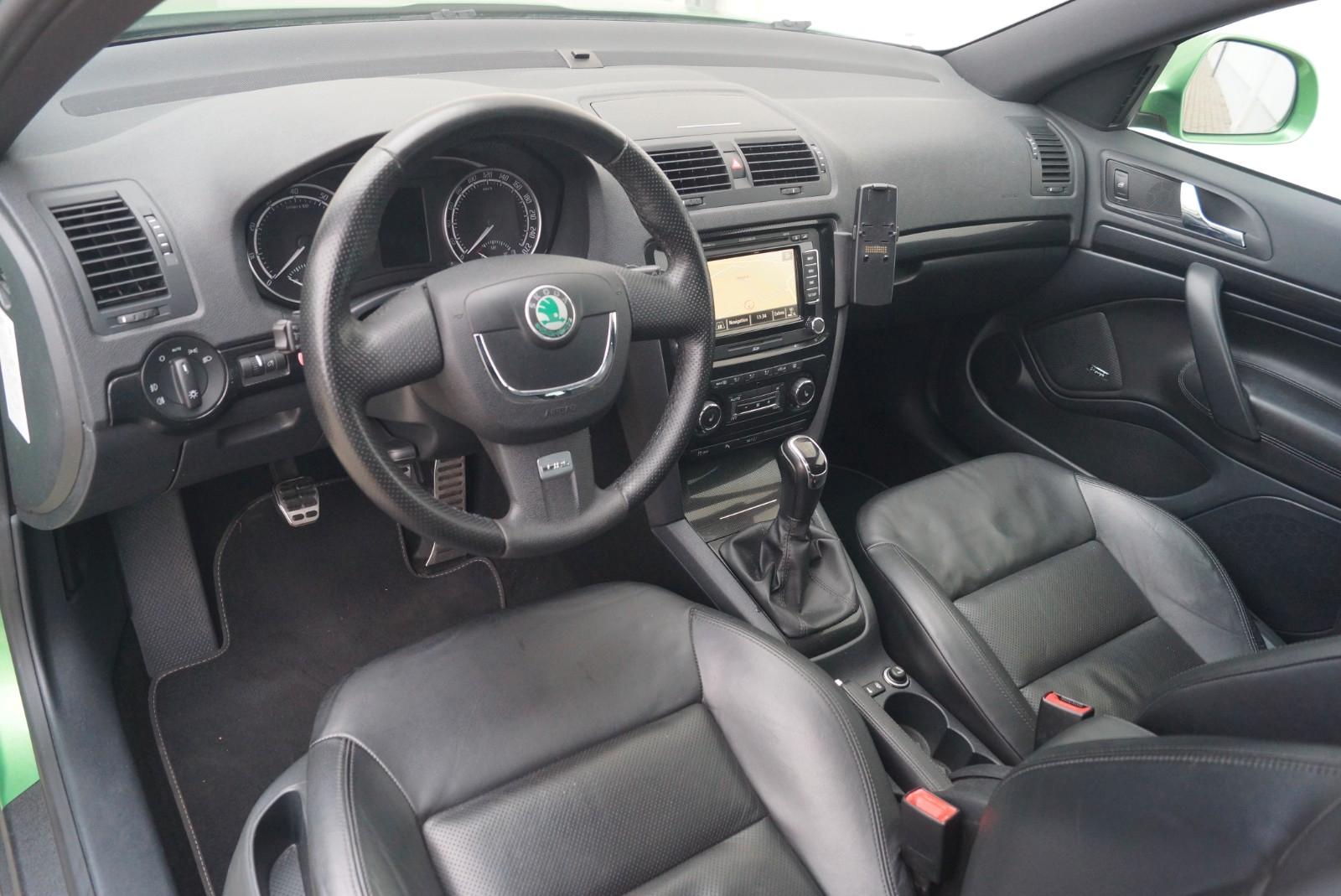 SKODA OCTAVIA COMBI 2.0 RS 200CH - BVM - 1ERE MAIN - TOIT OUVRANT