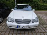 Mercedes-Benz C 240 ELEGANCE Elegance - Mercedes-Benz C 240: Elegance