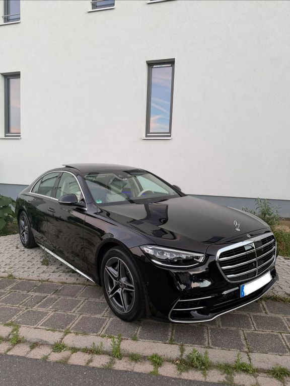 Image of Mercedes-Benz S 400
