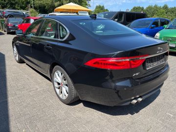 Jaguar XF - 4