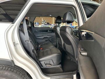 Kia Sorento*SitzBelüftung*Pano*ACC*Memory*BI-Xenon*