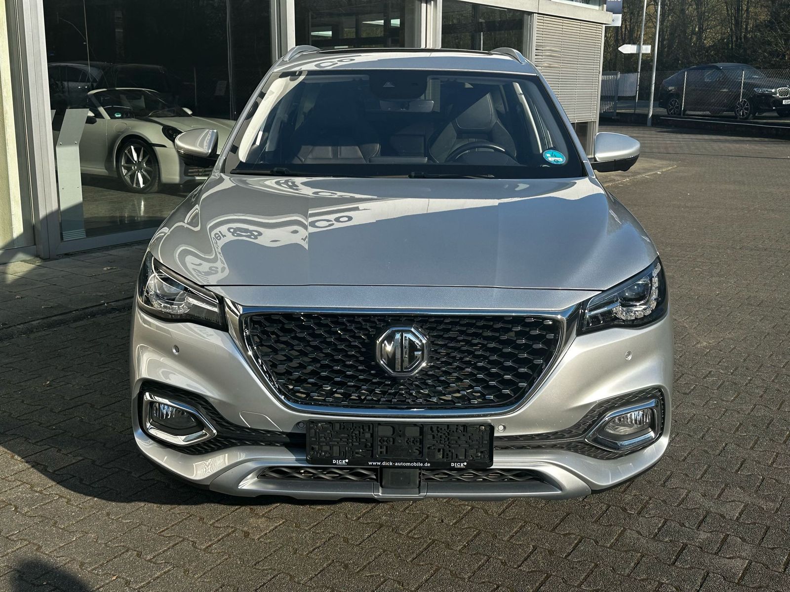 Fahrzeugabbildung MG EHS Luxury PANO+LEDER+NAVI+SHZ+KAMERA+ACC+360°