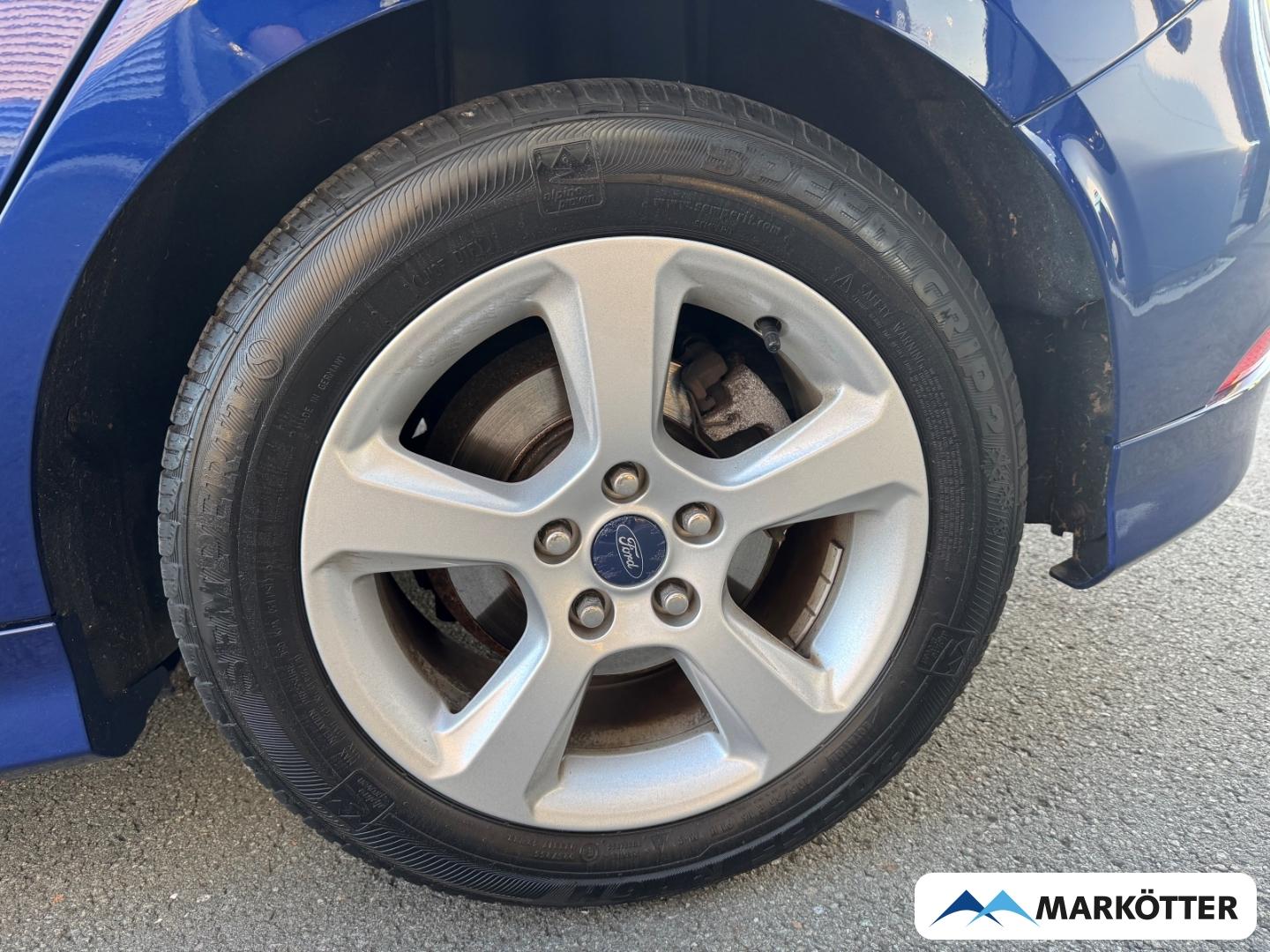 Ford Focus ST-Line CAM/SHZ/TEMP/KEYLESS/NAVI/LED