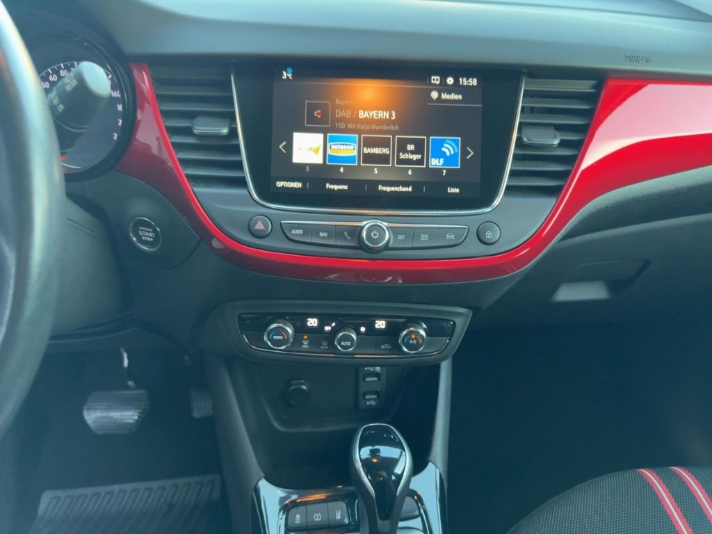 Fahrzeugabbildung Opel Crossland GS Automatik LED Schweinwerfer