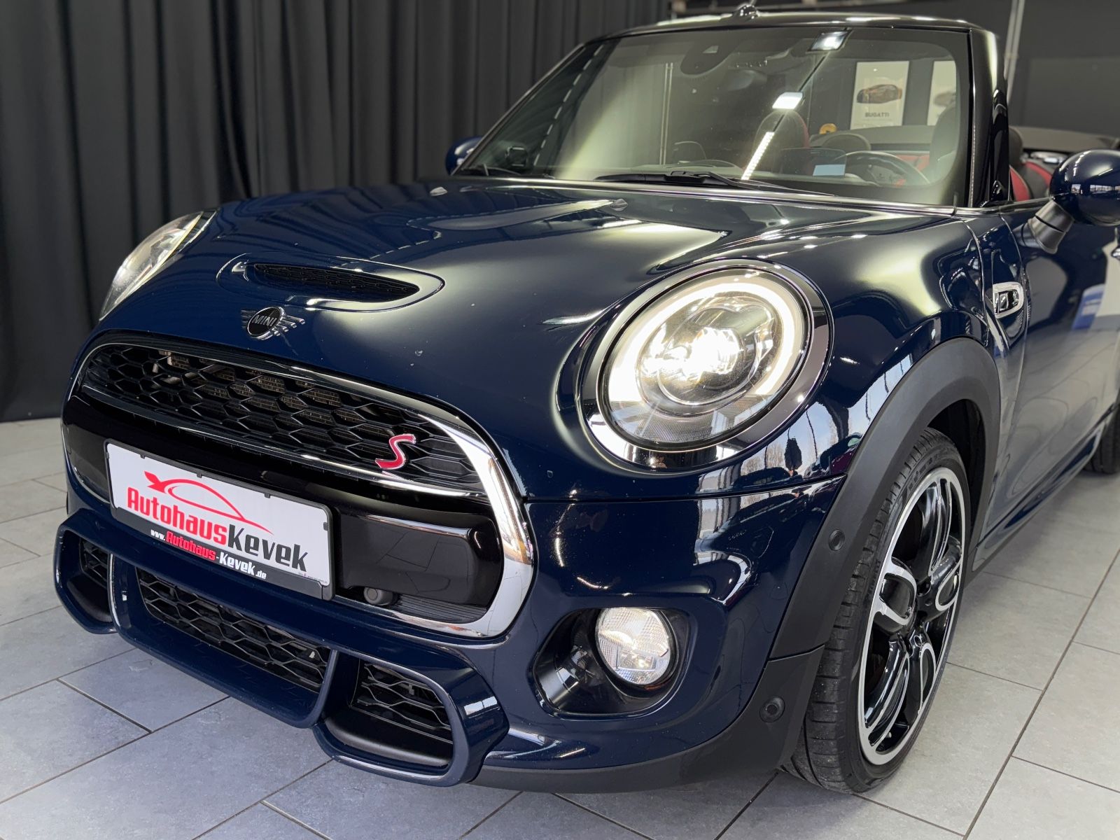 Fahrzeugabbildung MINI Cooper S Cabrio|JCW-PAKET|HARMAN/KARDON|VOLL