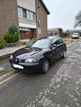 Seat ibiza,2 Jahre TÜV,Klimaanlage - gebrauchte Seat Alhambra aus dem Jahr 2004