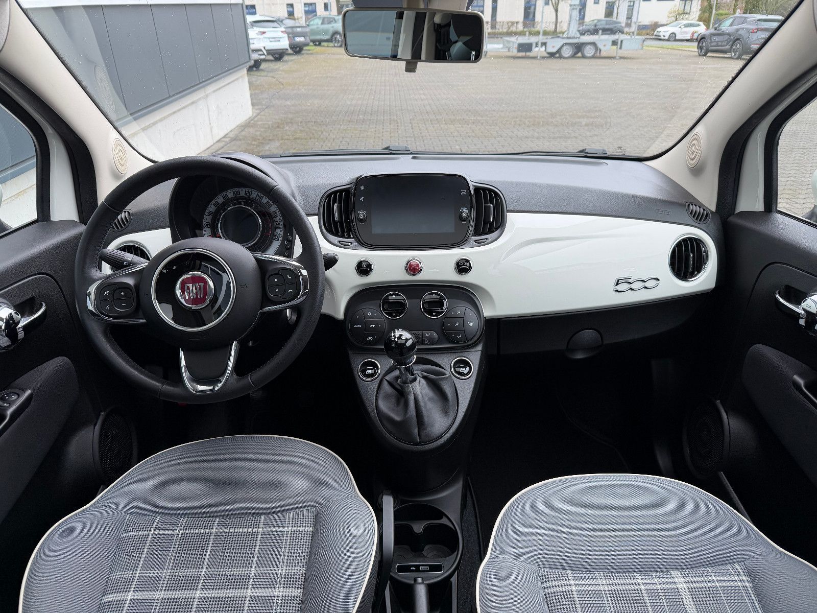 Fahrzeugabbildung Fiat 500 Lounge