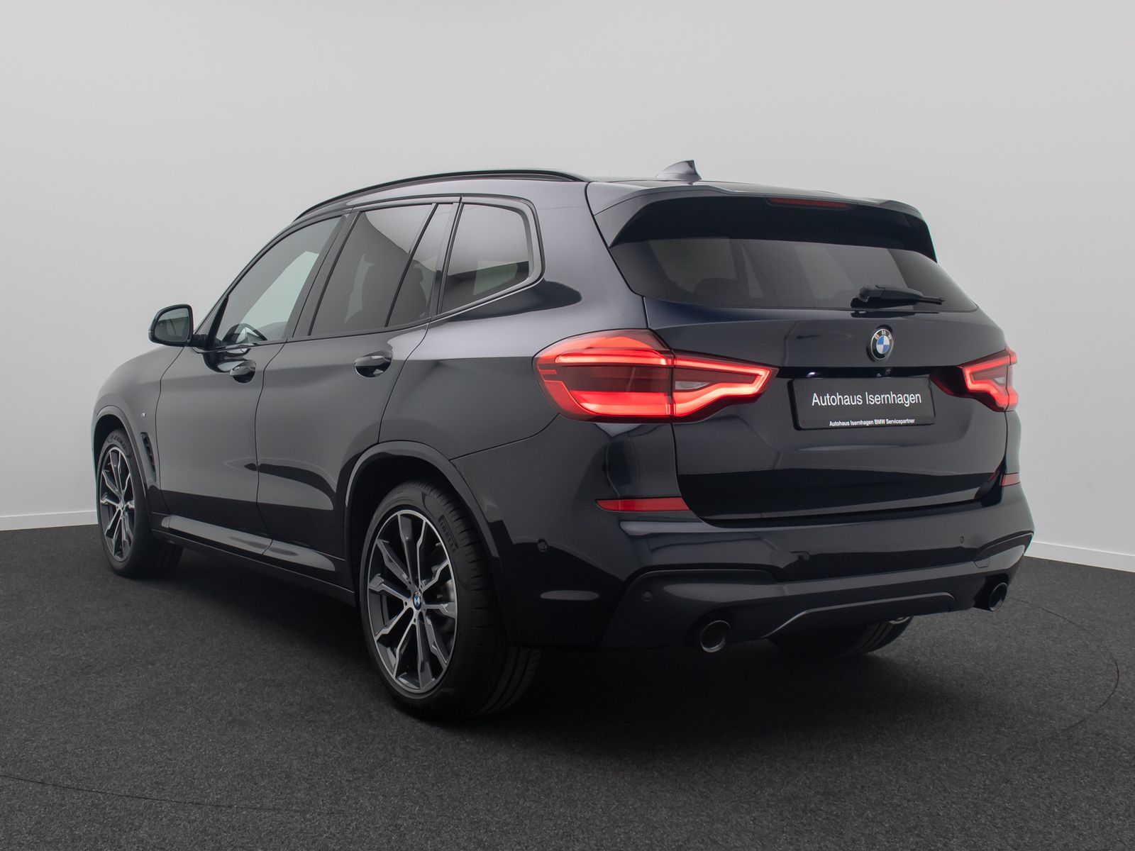 Fahrzeugabbildung BMW X3 xD20d M Sport HUD DAB HiFi Panorama 20Zoll