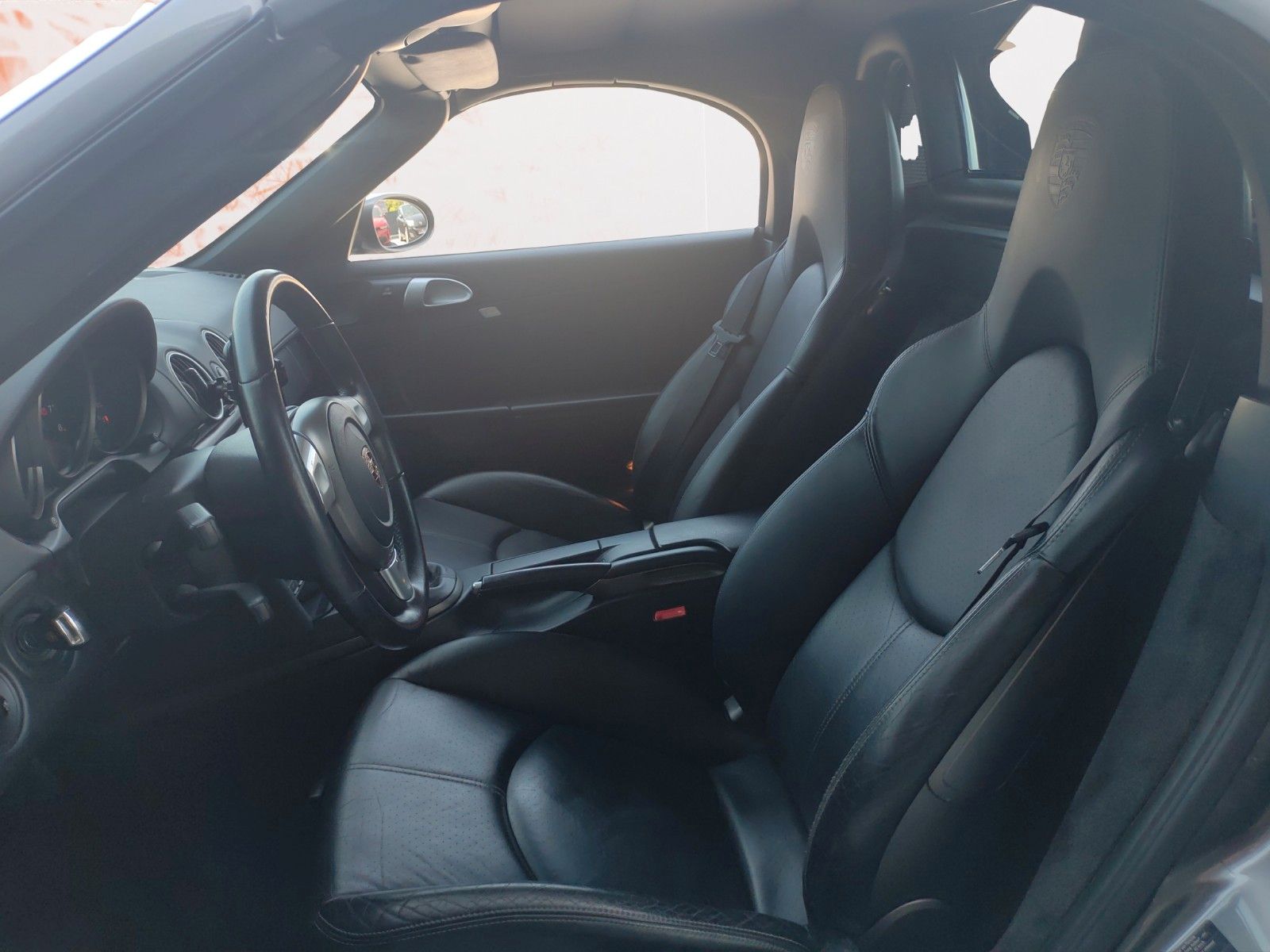 Fahrzeugabbildung Porsche Boxster ! AIR LIFT ! KLAPPENAUSPUFF ! TOP !