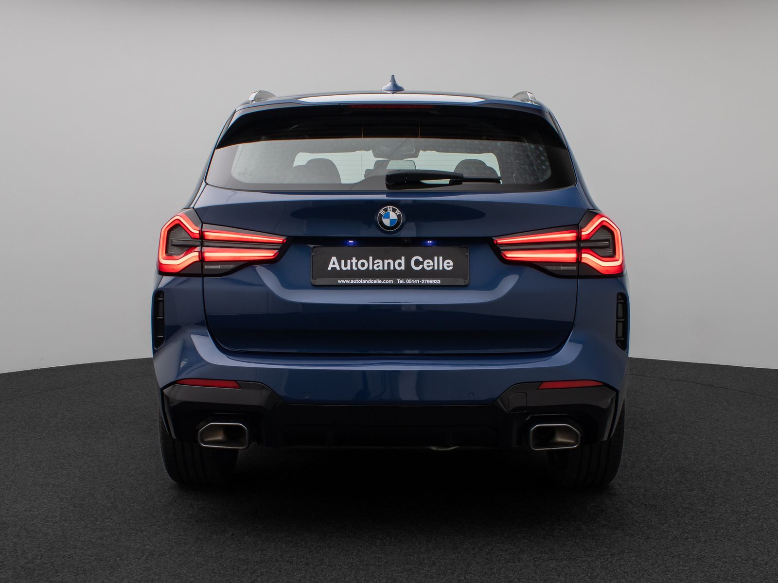 Fahrzeugabbildung BMW X3 xD20i  M Sport Panorama Kamera HUD AHK 19Zoll