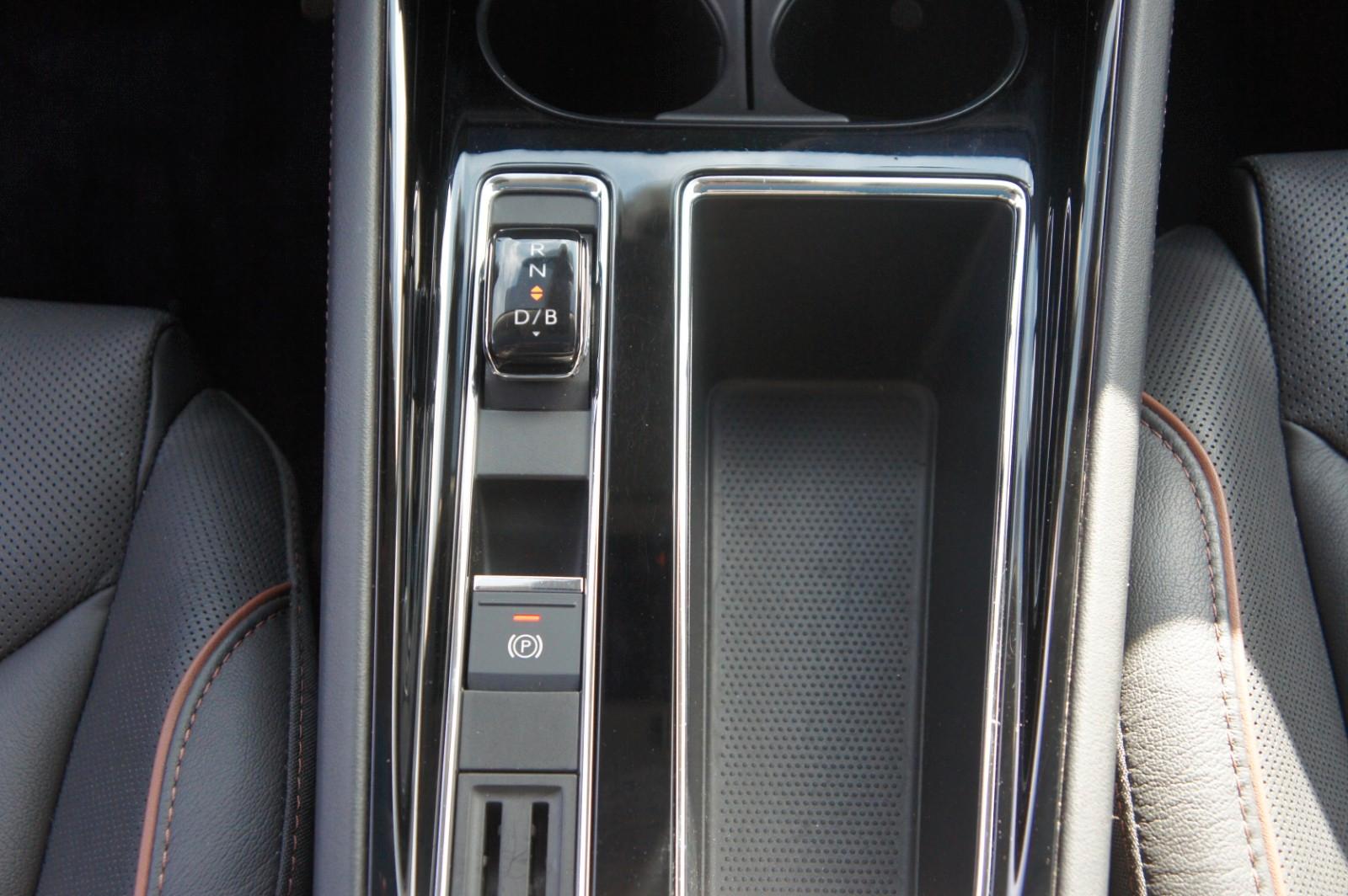 Skoda Enyaq 80 Suite*9 PAKETE*DRIVE+*AHK*PANO*W-PUMPE