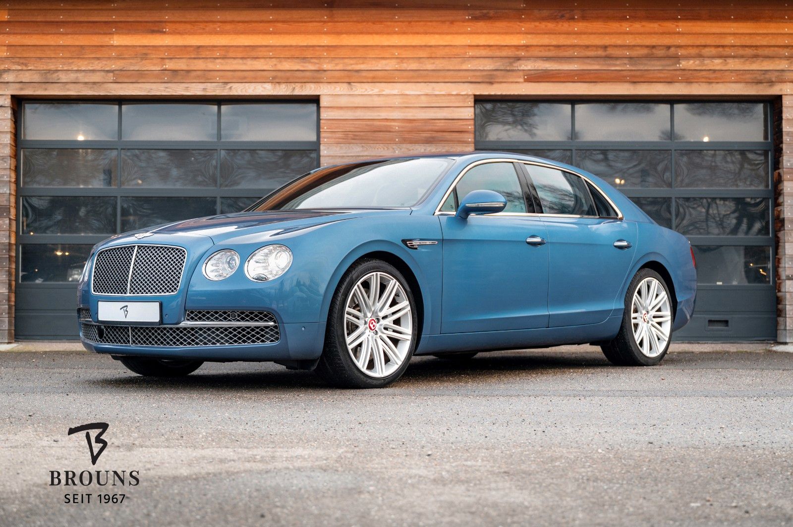 BENTLEY Flying Spur