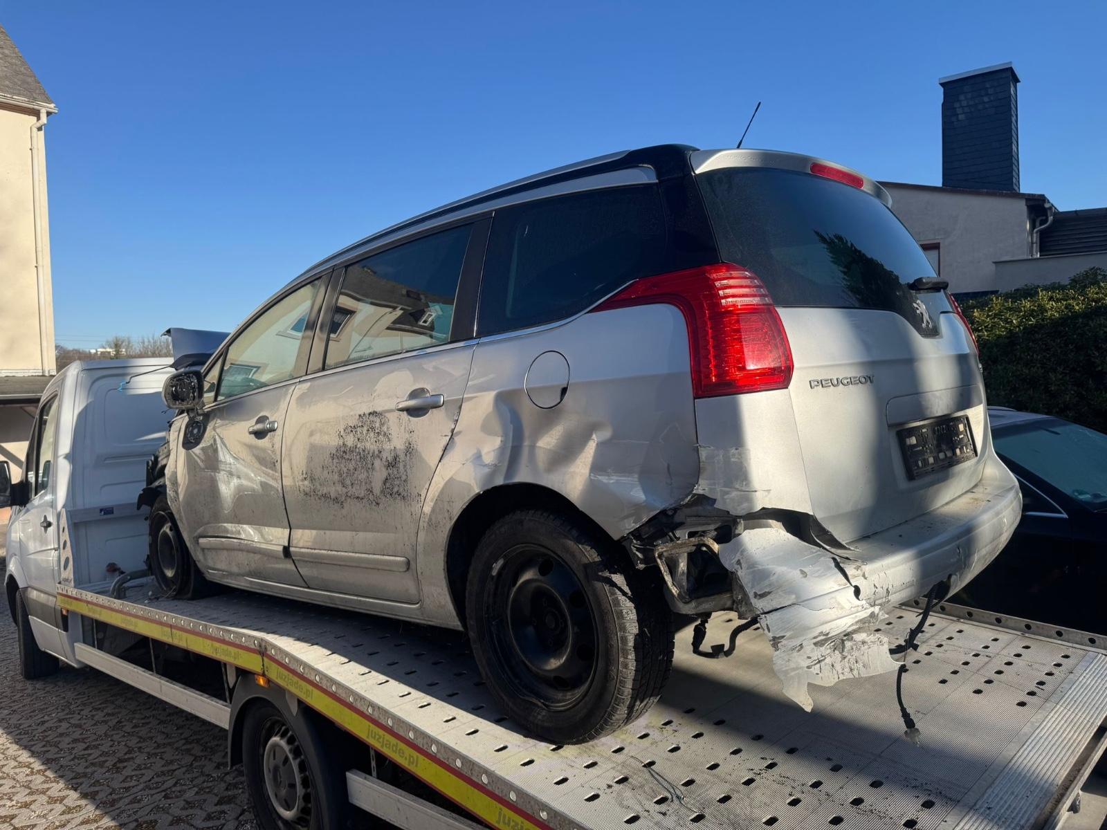 Peugeot 5008 Allure 2,0 Diesel