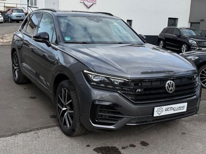 Fahrzeugabbildung Volkswagen Touareg R-Line 4Motion