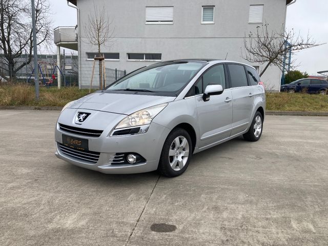 Peugeot 5008 Family DVD Pano Navi Top Zustand