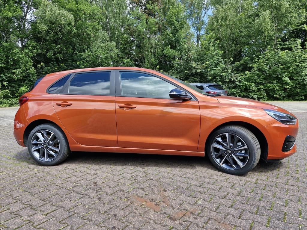 Autohaus Zimpel & Franke - Hyundai i30 Advantage 1.0 T-GDI Navi+Kamera+SHZ+LED - Bild 3 Autohaus Zimpel & Franke - Hyundai i30 Advantage 1.0 T-GDI Navi+Kamera+SHZ+LED - Bild 3
