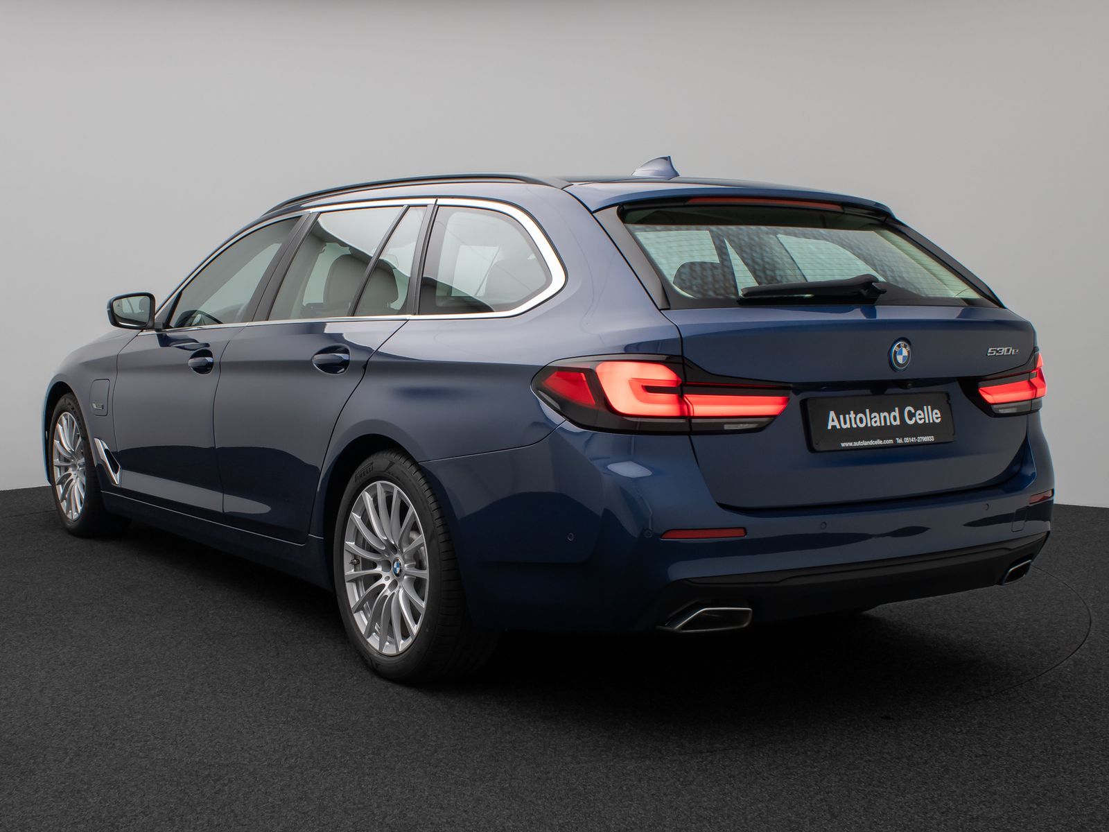 Fahrzeugabbildung BMW 530e Kamera Laser HUD DAB 4Klima ACC Komfortsitz