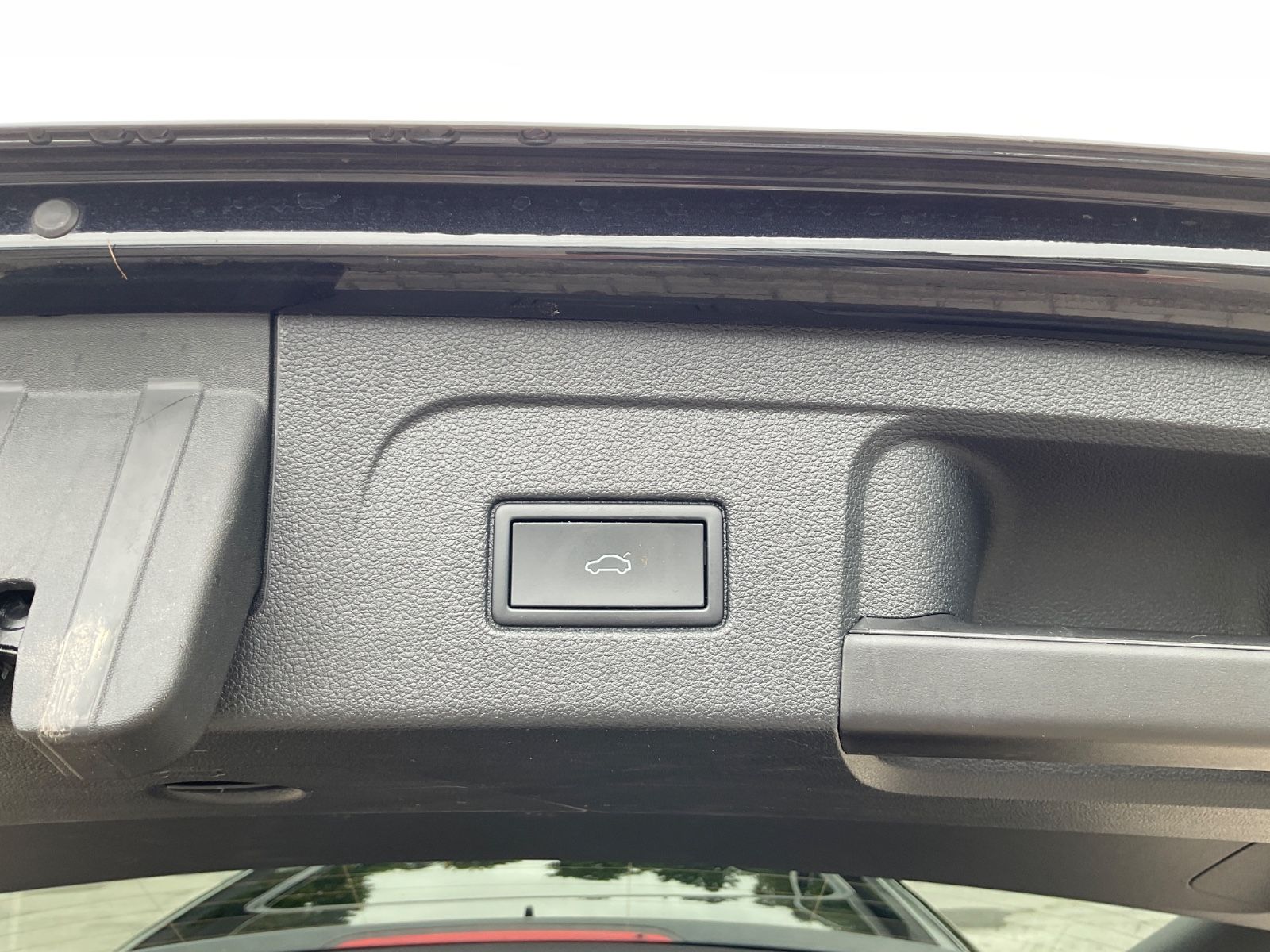 Fahrzeugabbildung Volkswagen Touran 1.5 TSI DSG,7 Sitze,AHK,Standheizung,Pano