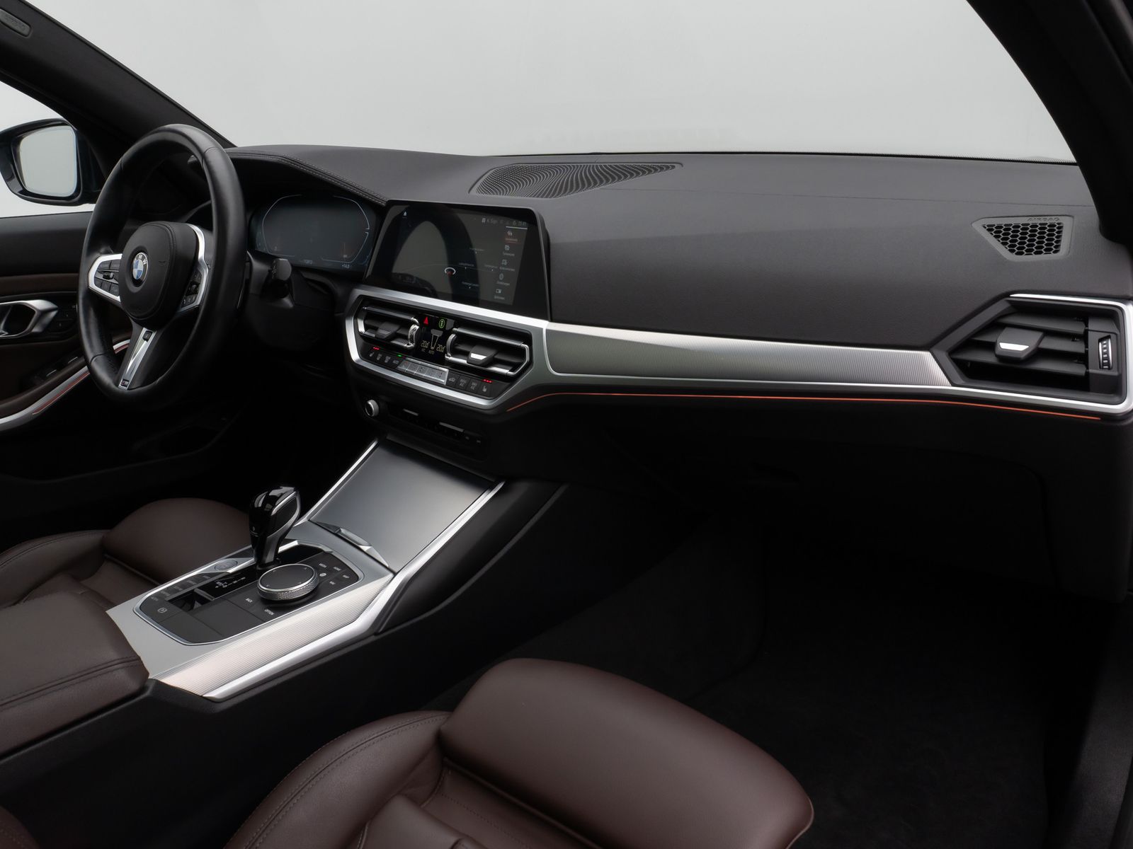 Fahrzeugabbildung BMW 320d M Sport Panorama Laser Kamera DAB HiFi 19"