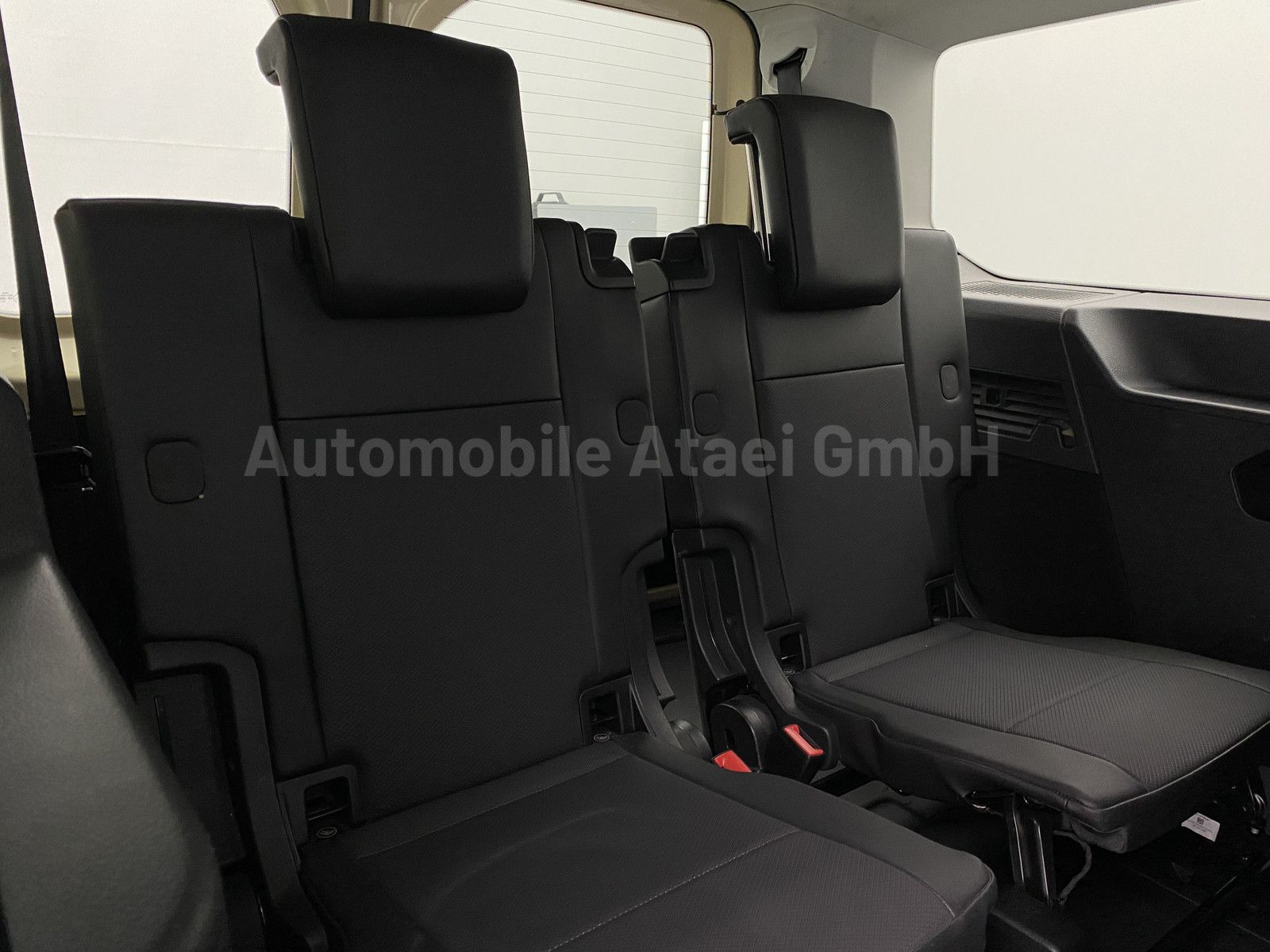 Fahrzeugabbildung Volkswagen Caddy Maxi 2.0 TDI *TAXI* 7-SITZE+LEDER 0887