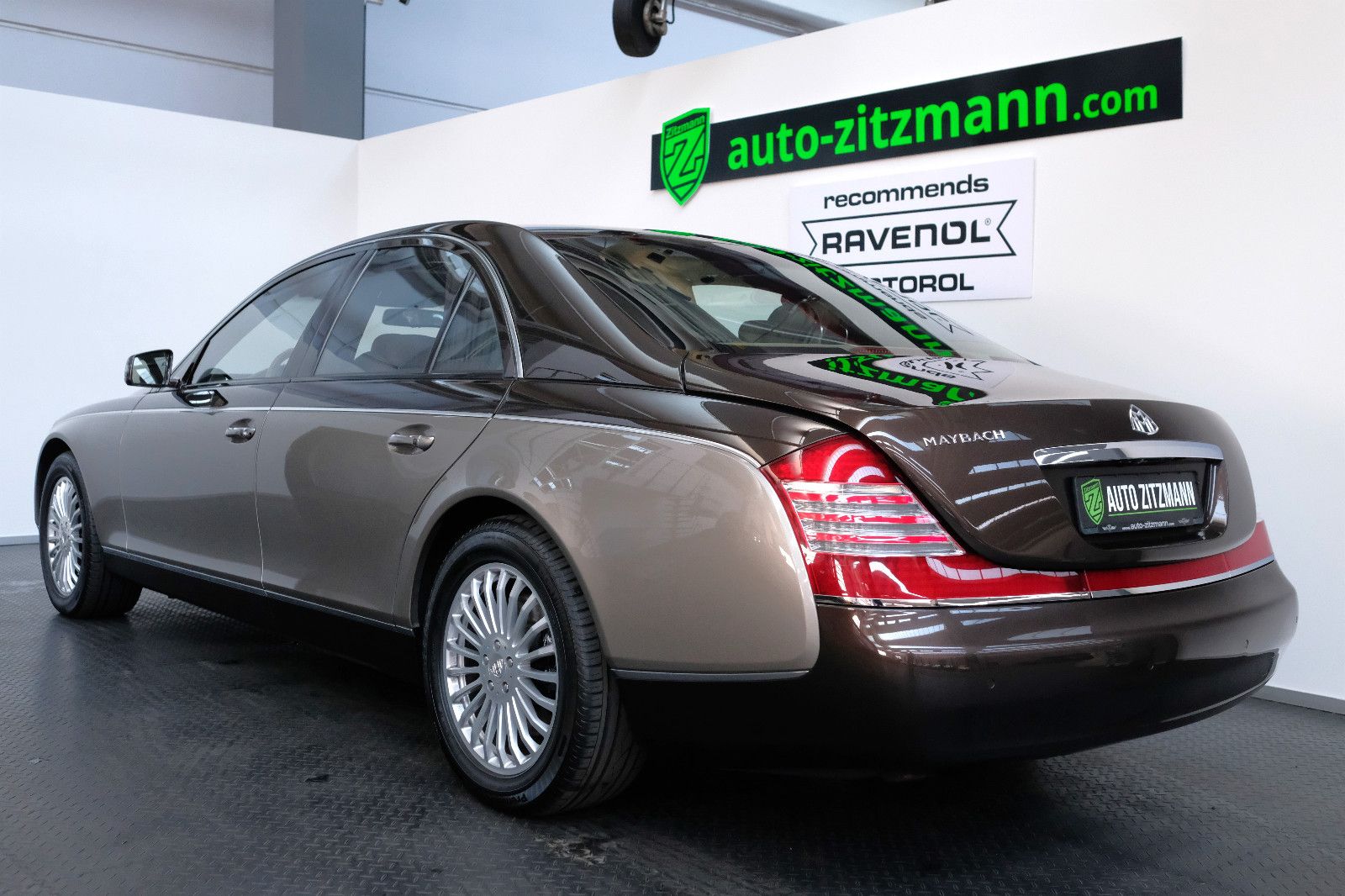 Fahrzeugabbildung Maybach Maybach 57/RUHESITZ/SOFTCLOSE/FACELIFT