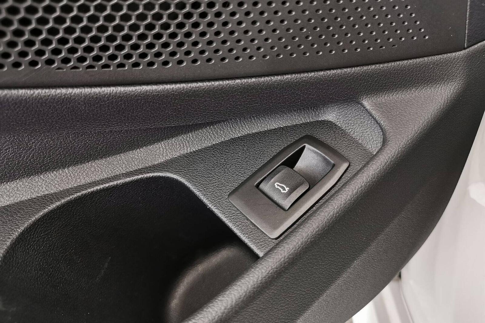 BMW 3 Series i M Sport PANO ACC HUD 360°CAM HiFi LCPro AHK, миниатюра 18