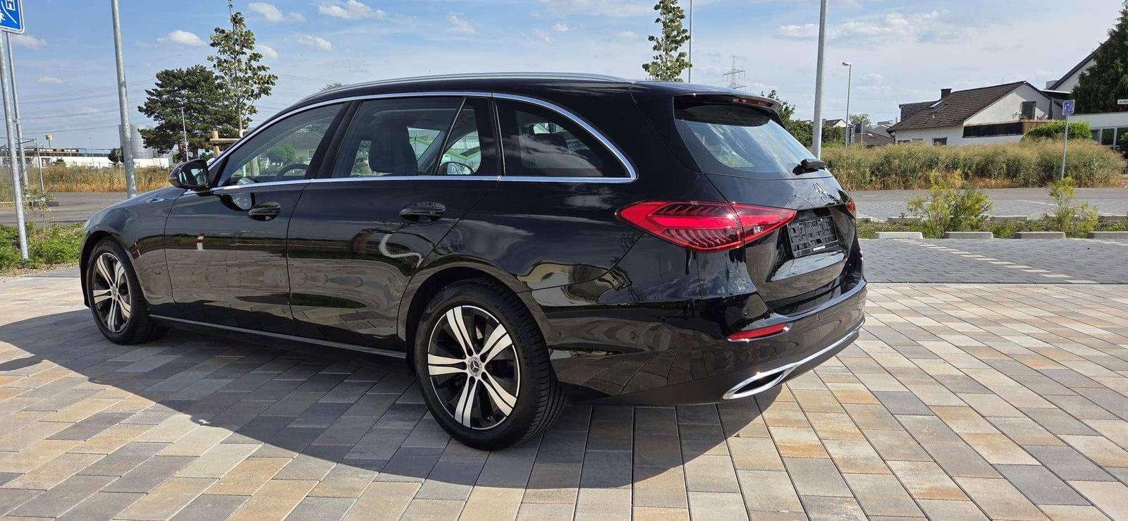 Mercedes-Benz C-Class LED / Navi Prem / Kamera / 64 Ambiente / S, миниатюра 4