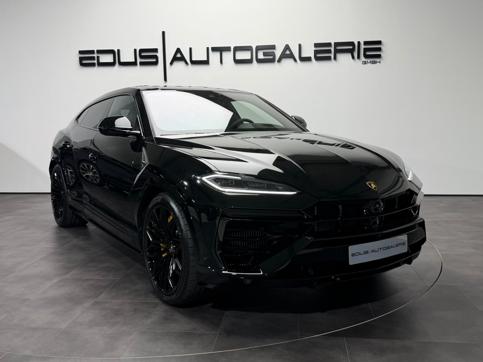 Lamborghini Urus 4.0 V8 PHEV SE Pano B&O Massage 360° Carbon