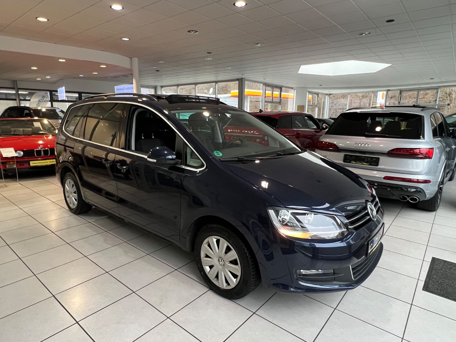 Fahrzeugabbildung Volkswagen Sharan 2.0 TDI Comfortline * PANO* R.KAMERA *AHK