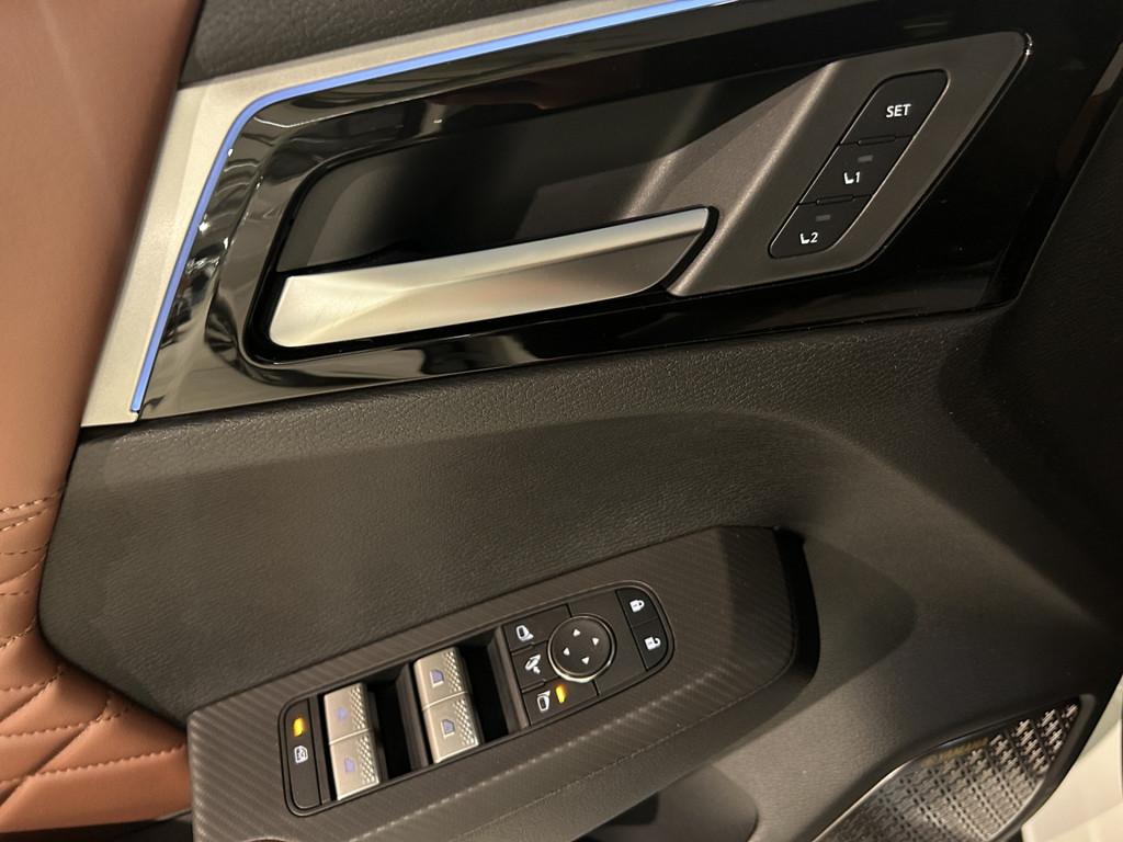 Mitsubishi Outlander Plug-in Hybrid TOP + Luxury Paket PANO