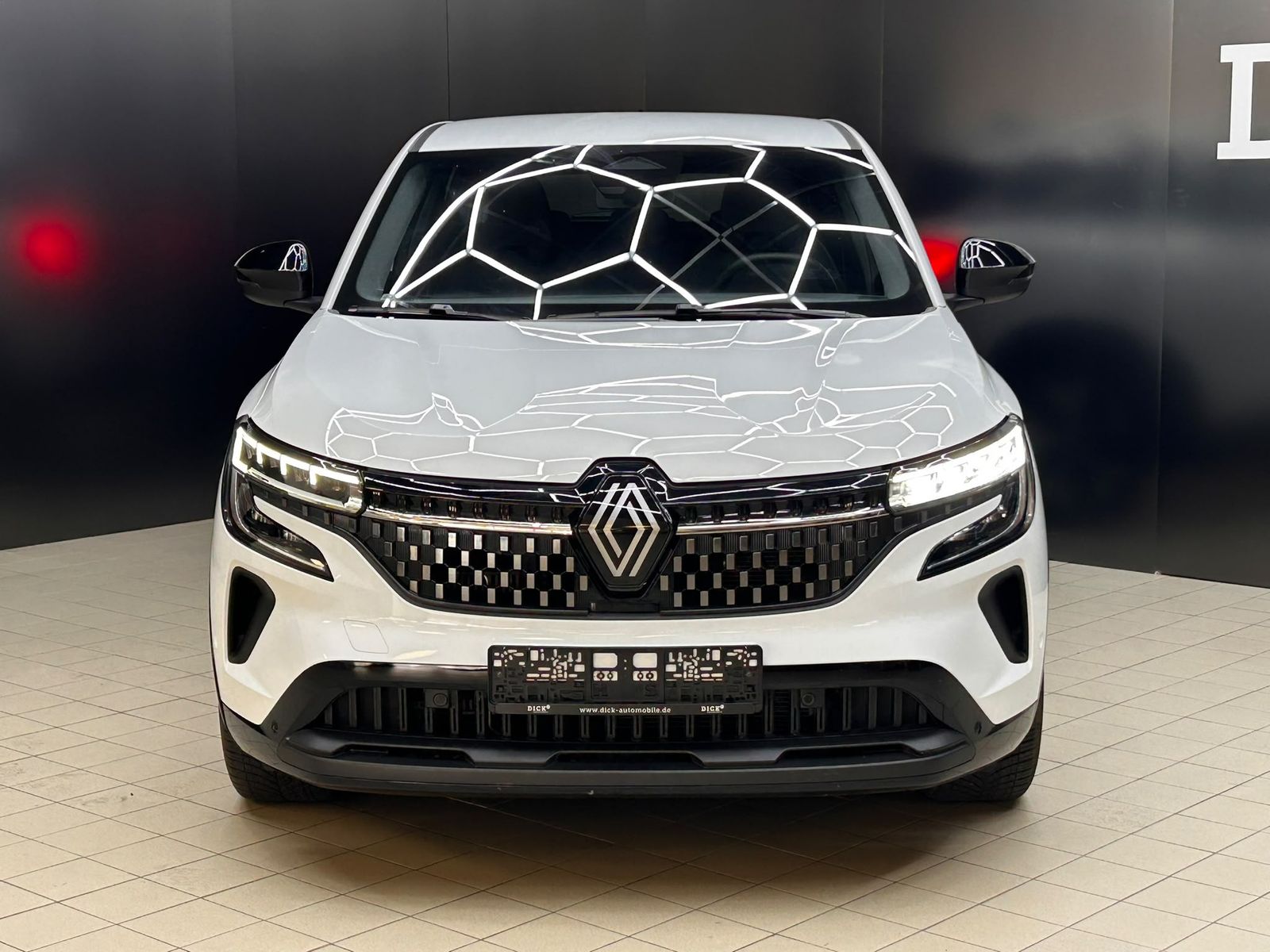 Fahrzeugabbildung Renault Austral 1.3 TCE Aut Evolut NAVI+LED+SHZ+KAM+ACC+