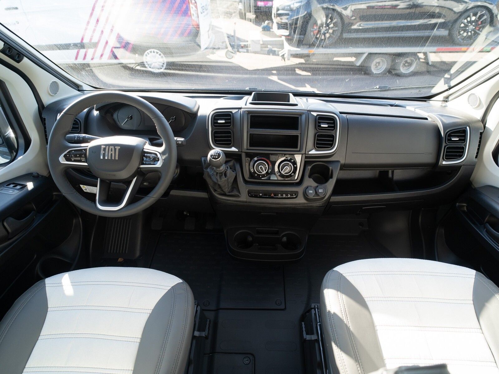 Fahrzeugabbildung Sunlight Adventure Cliff 600 Modell 26 / Dieselheizung