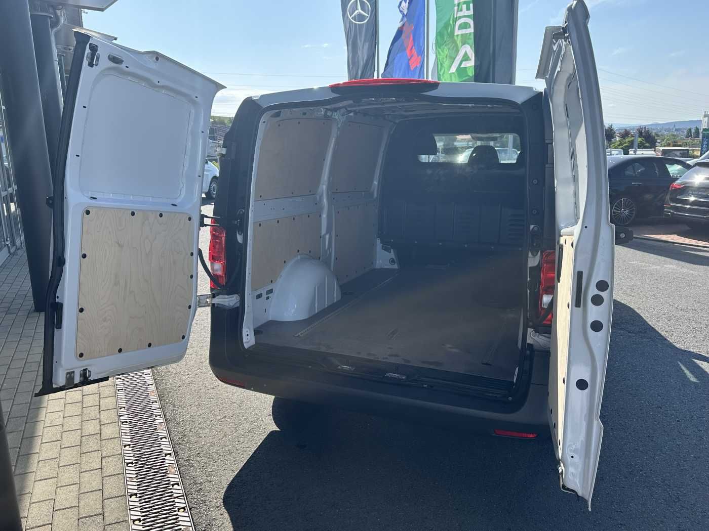 Fahrzeugabbildung Mercedes-Benz eVito 112 Klima Kamera Navi SHZ Tempomat