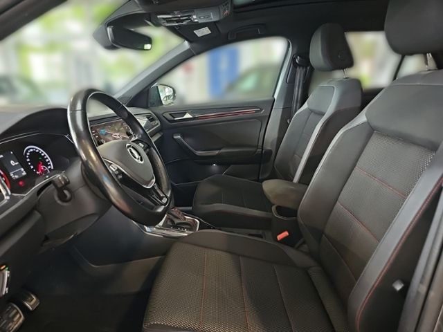Fahrzeugabbildung Volkswagen T-Roc 1.5 TSI DSG Sport PANO NAVI RFK ASSISTENZ-