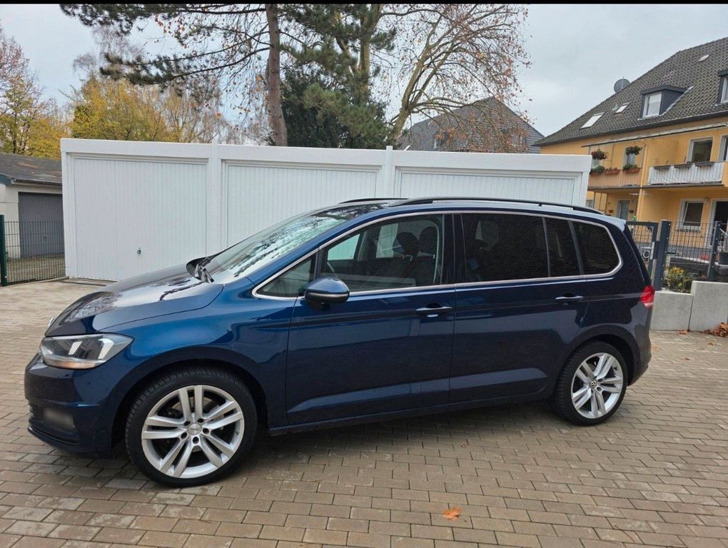 Image of Volkswagen Touran