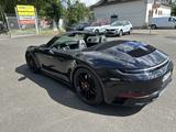 Porsche 911 Carrera 4 GTS Cabriolet - Porsche 911 Urmodell mit Benzin-Antrieb: Automatik