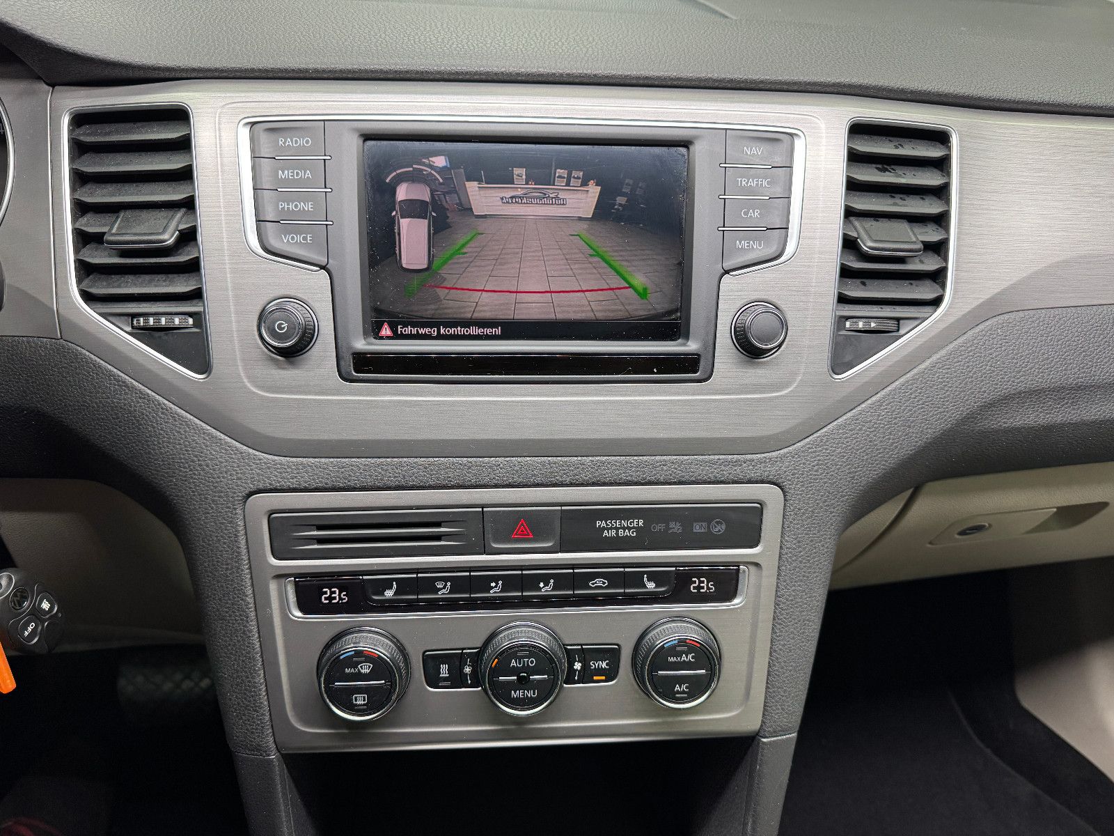 Fahrzeugabbildung Volkswagen Golf Sportsvan VII Comfortline|PDC|AUTOMATIK|NAV
