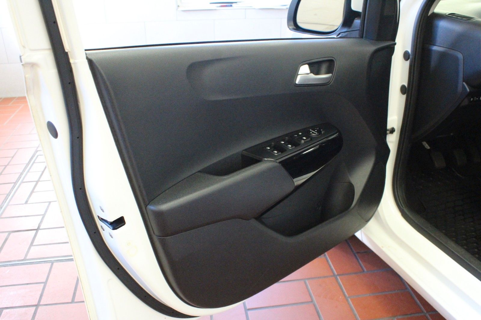 Fahrzeugabbildung Kia Picanto 1.0 Dream-Team Edition