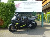 Suzuki GSX-R 600 mit Superbikeumbau - SUZUKI SCHWARZ GSX R 600