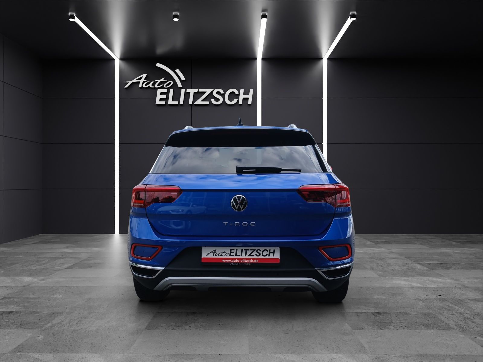 Fahrzeugabbildung Volkswagen T-Roc TSI Style Matrix AHK Kamera ACC Keyless Na