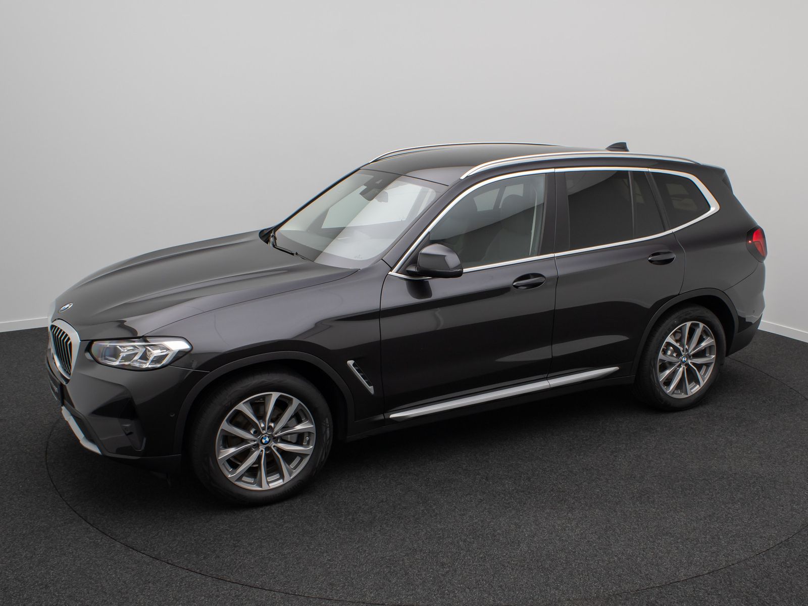 Fahrzeugabbildung BMW X3 xD20d Alarm DAB Kamera Leder Sport HiFi 19"