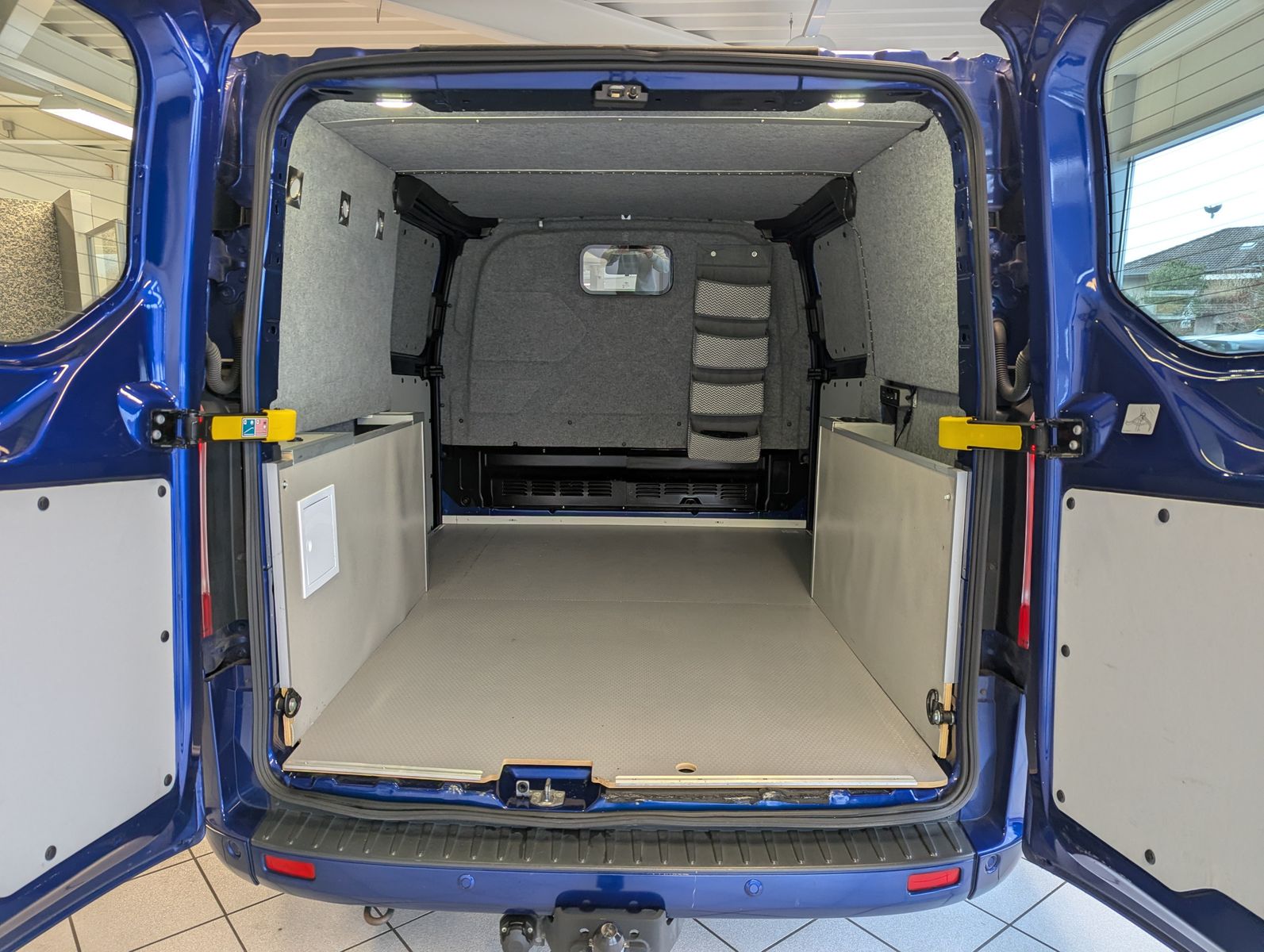 FORD Transit Custom 290 Sport Camper-Umbau Klima AHK - Image 2