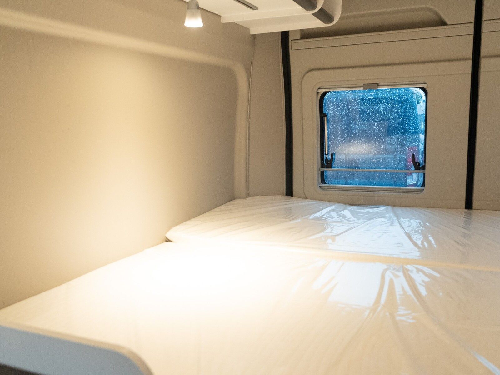 Fahrzeugabbildung Sunlight Cliff X 600 RT Schwenkbad*Dieselheizung*Faltverd