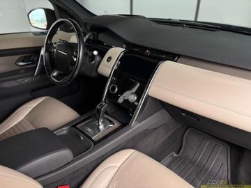 Land-Rover Discovery Sport - 11