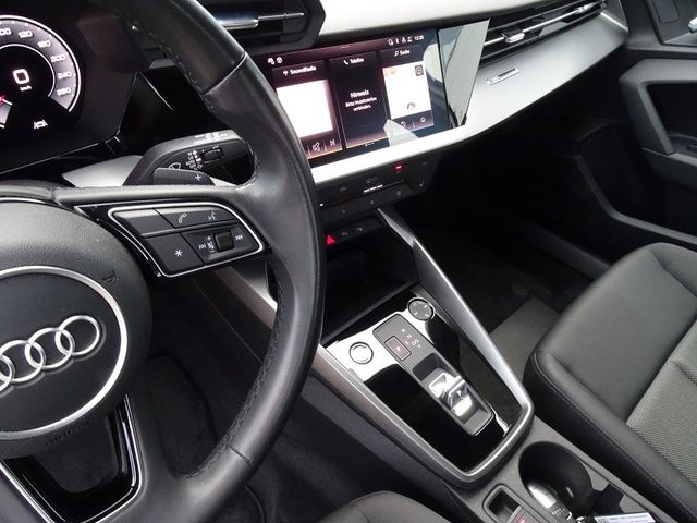 A3 Sportback 30 TFSI S-tronic / Business-Paket