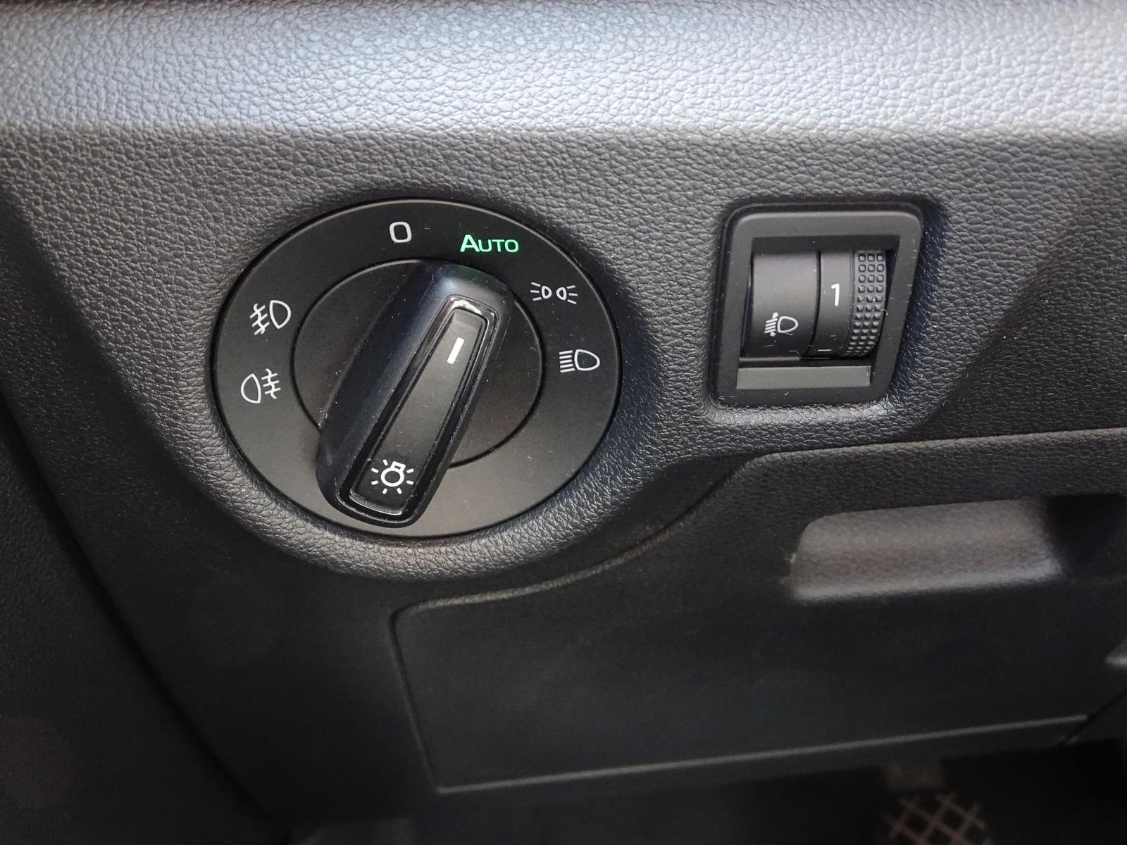 Skoda Scala 1.0 TSI LED Sitzheizung Klima PDC