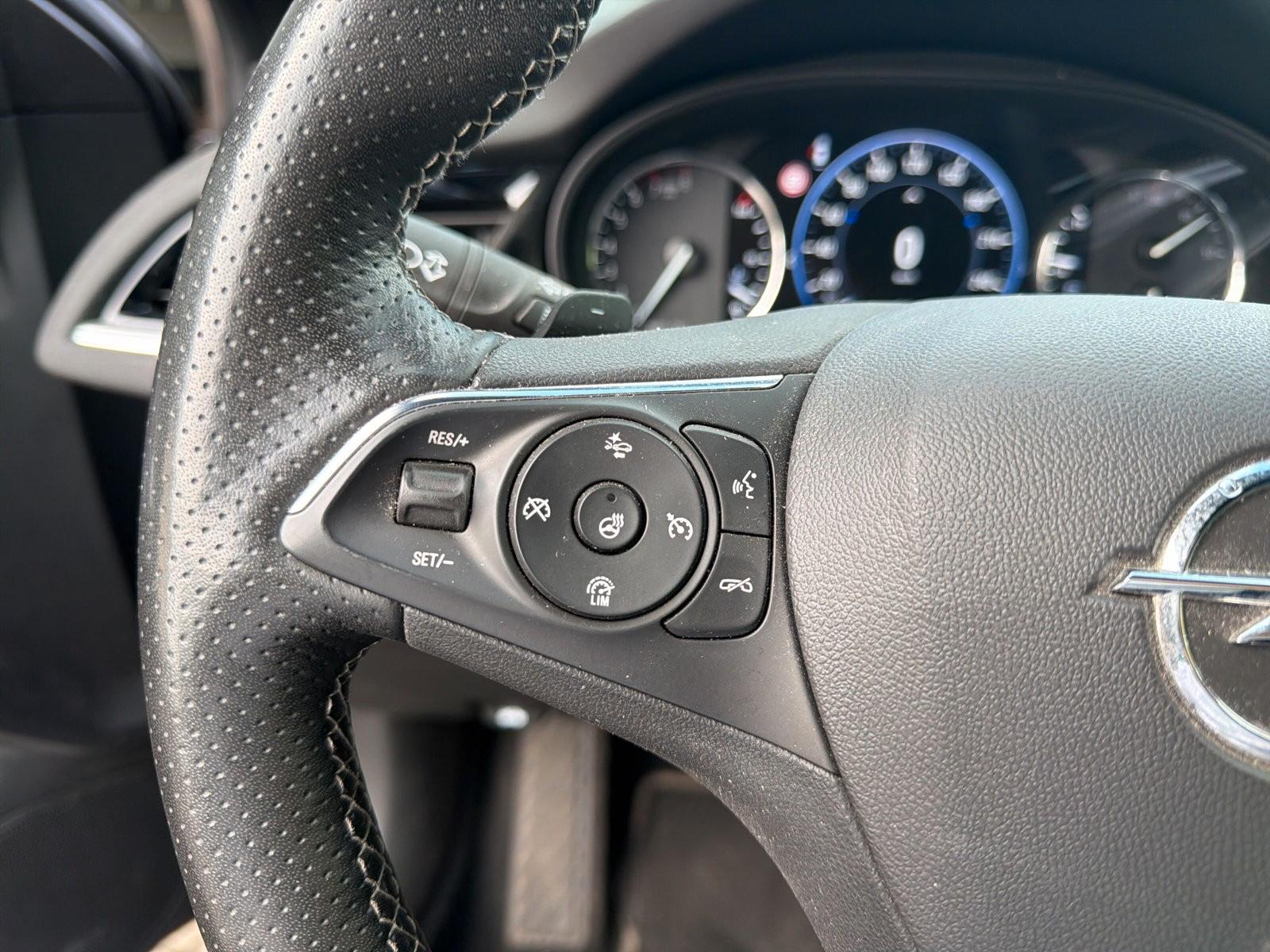 Opel Insignia B Sports Tourer GSi 4x4 NAVI/ILUX/ALCAN